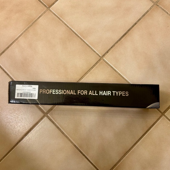 NWT Hair Press Comb- Hot Comb Hair Straightener for Hair & Beards - Picture 8 of 8